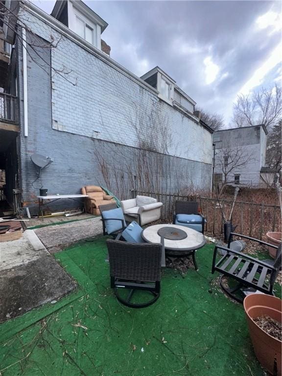 view of patio / terrace featuring an outdoor hangout area