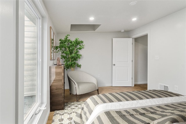 616 S Mathilda St, Bloomfield, PA 15224 - bedroom with wood finished floors, recessed lighting, and baseboards