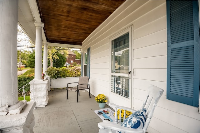 view of patio / terrace featuring covered porch