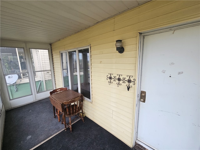 view of sunroom / solarium