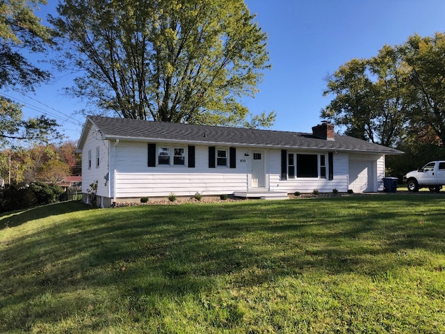 single story home with a front yard