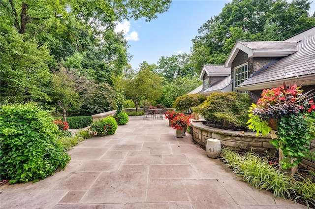 224 Thorn St, Sewickley, PA 15143 - view of property's community featuring a patio area and outdoor dining area