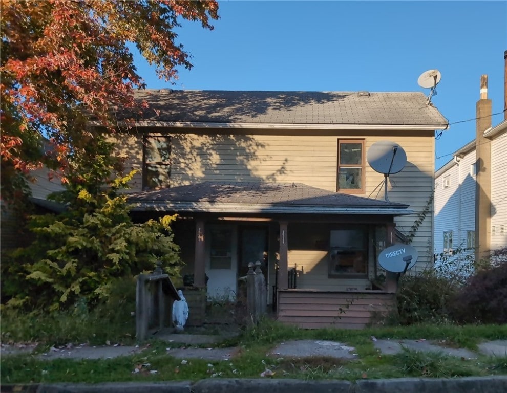 view of front of house featuring a porch