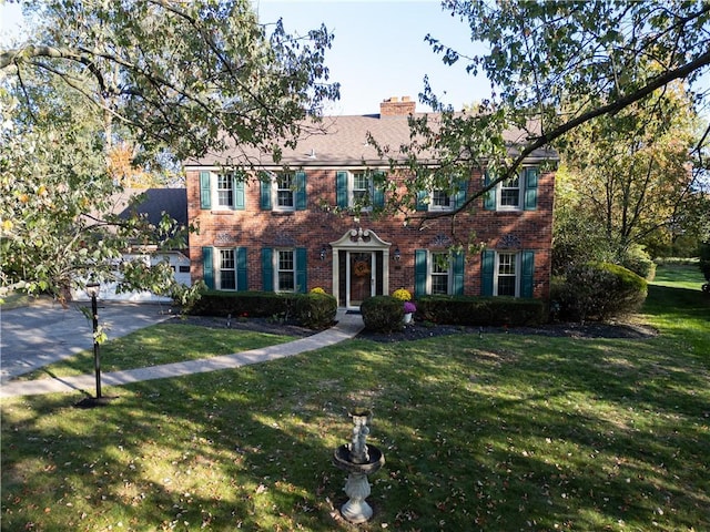 colonial house with a front yard