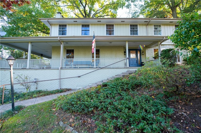 view of front facade with covered porch