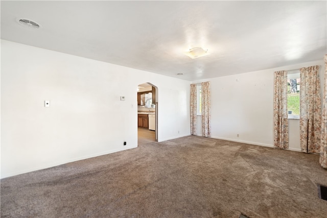 view of carpeted spare room