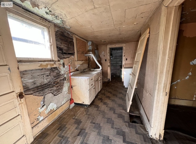 miscellaneous room featuring sink