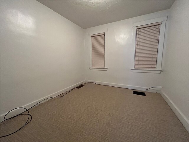 empty room with carpet