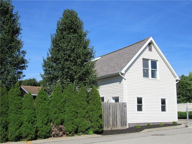 view of home's exterior