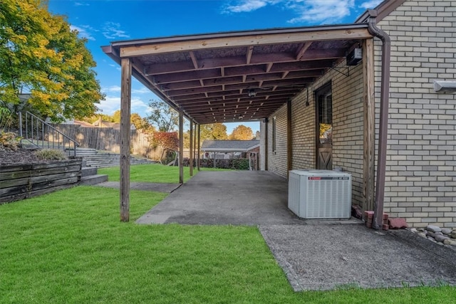 exterior space with a lawn