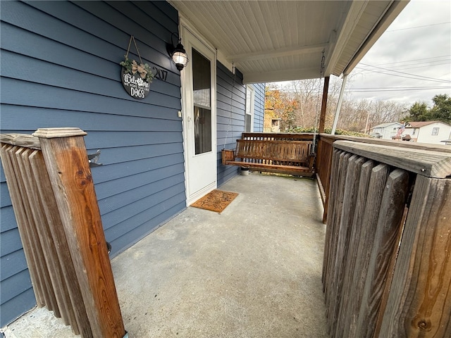 view of patio / terrace with covered porch