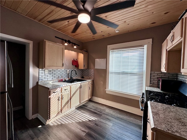 kitchen with decorative backsplash, black gas range, wooden ceiling, dark hardwood / wood-style floors, and sink