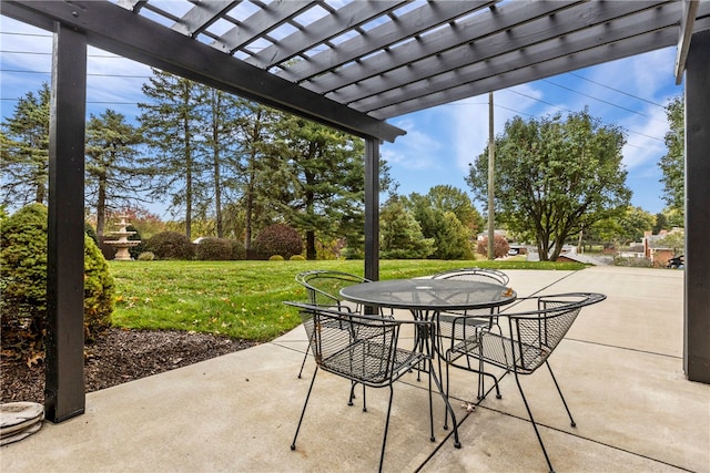 view of patio featuring a pergola