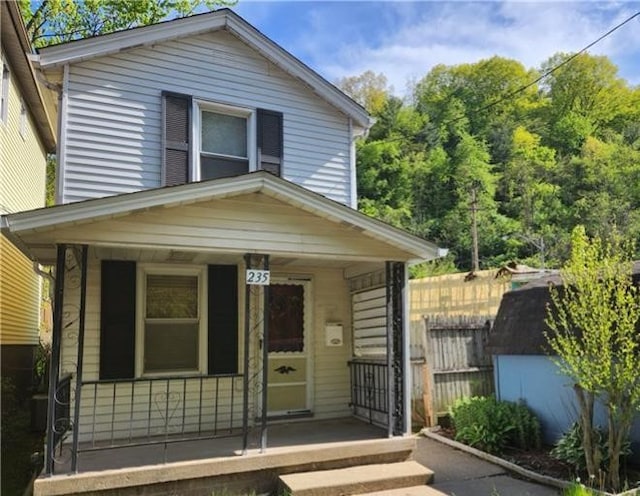 view of front of home with covered porch