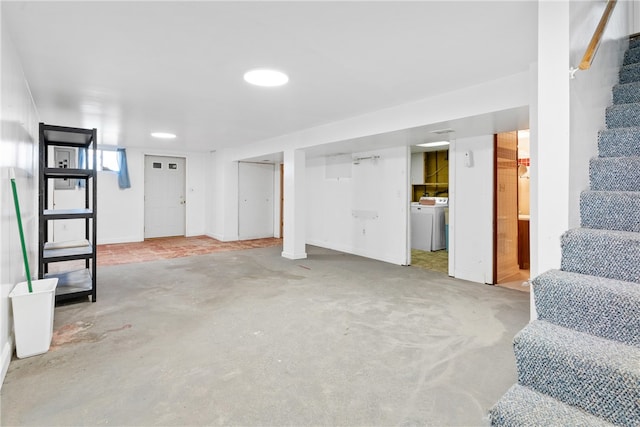 basement featuring washer / dryer