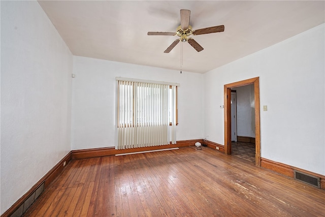 unfurnished room featuring wood-type flooring and ceiling fan