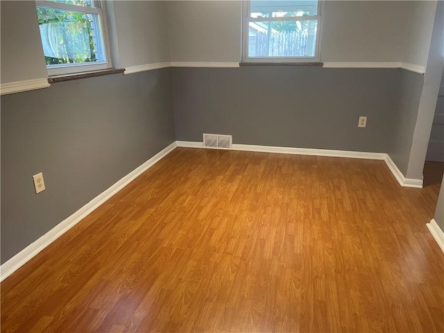 empty room featuring light hardwood / wood-style flooring