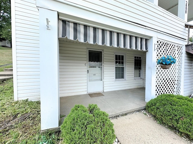 view of property entrance