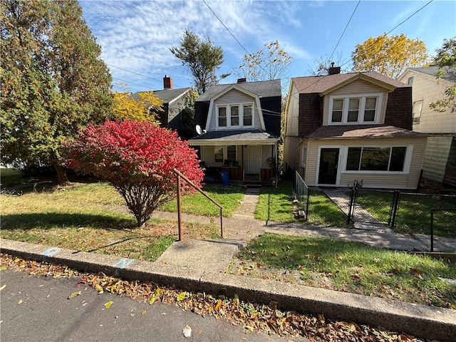 view of front of house with a front yard