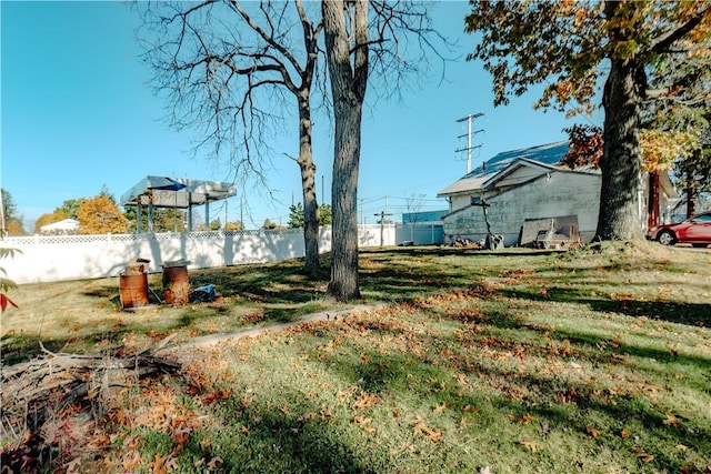 1650 Saltsburg Ave, White Twp Ind, PA 15701 - view of yard