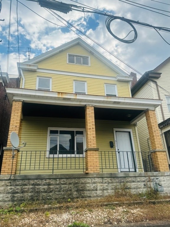 view of front facade with covered porch