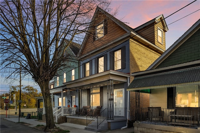 view of front of house featuring covered porch