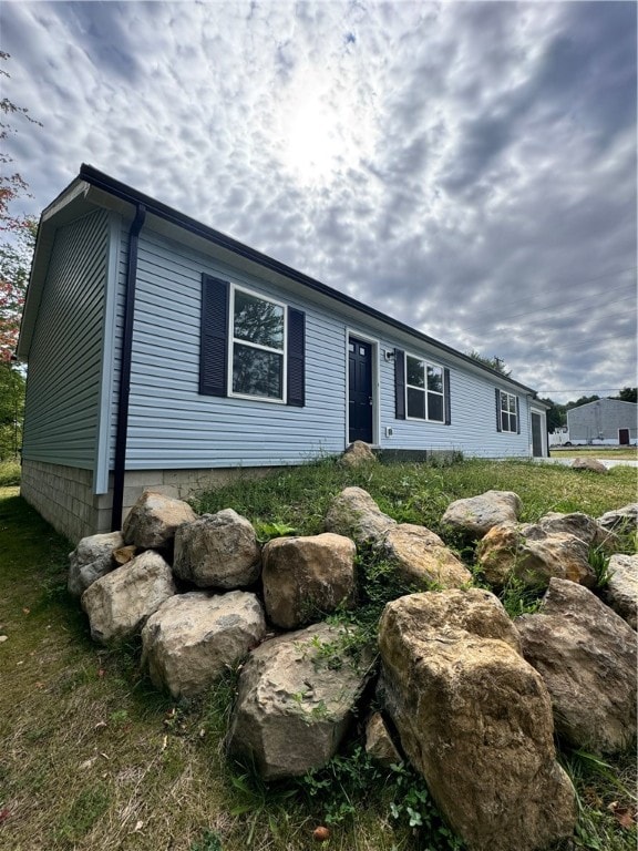 view of front of property