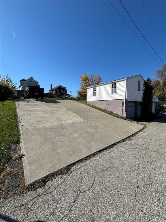 3141 Willett Rd, Brentwood, PA 15227 - photo 10