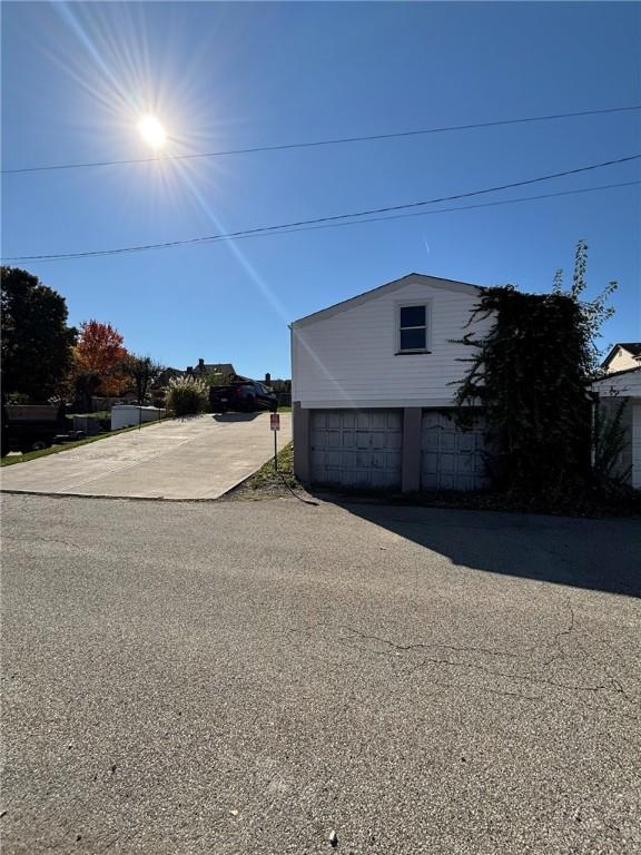 3141 Willett Rd, Brentwood, PA 15227 - photo 11