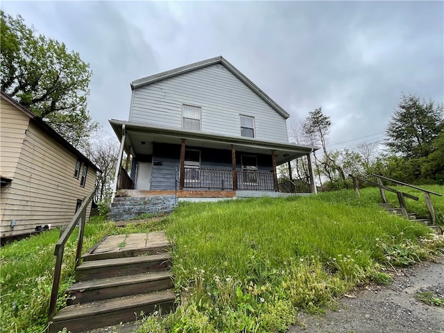 view of front of home featuring a porch