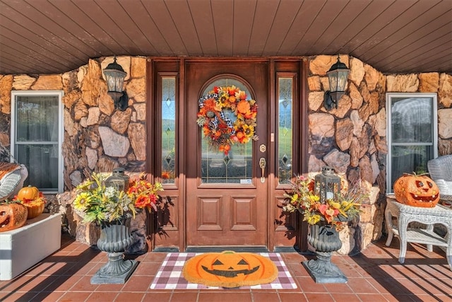 entrance to property with covered porch