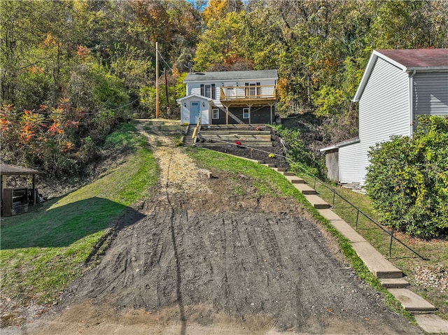 exterior space with a front yard