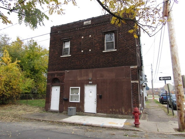 view of front of house