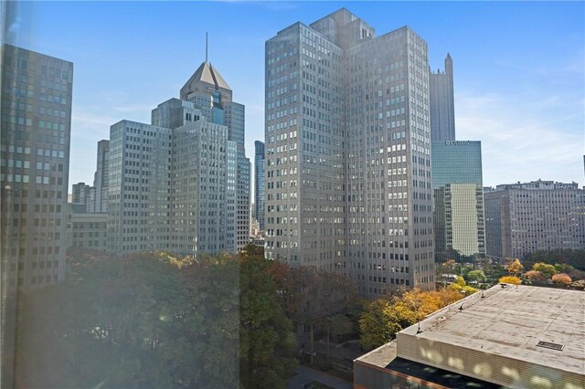 320 Fort Duquesne Blvd Unit 11-O, Downtown Pgh, PA 15222 - view of city skyline