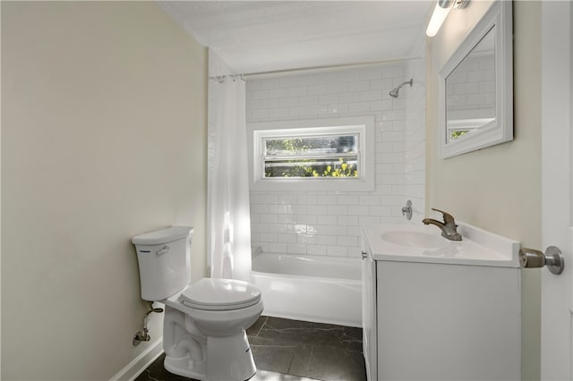 full bathroom featuring toilet, a textured ceiling, shower / tub combo with curtain, and vanity