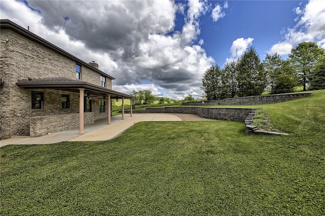 view of yard with a patio