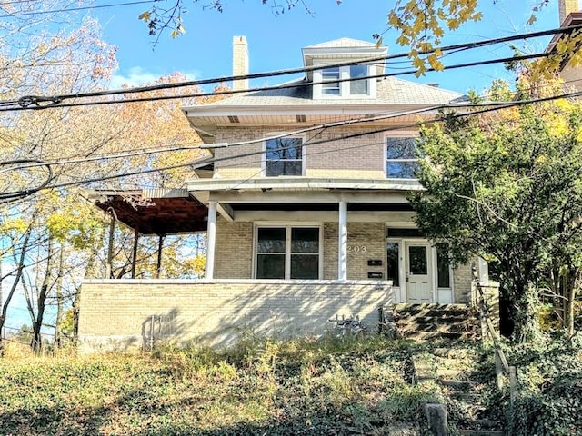 view of front of house featuring a porch