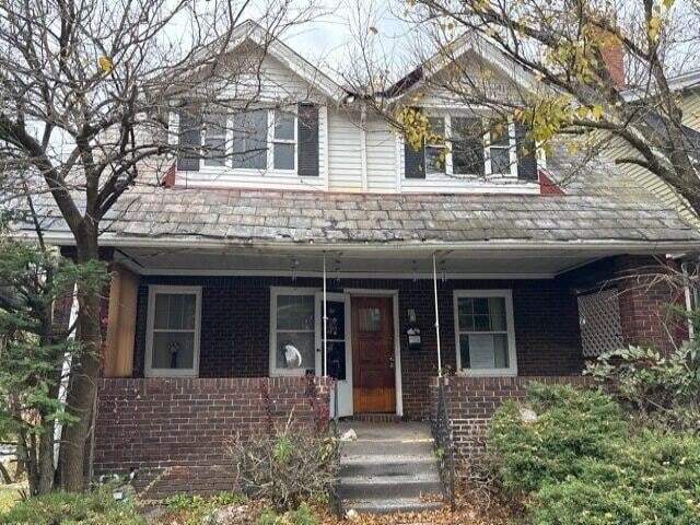 view of front of home with a porch