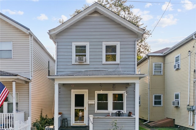 view of front facade featuring a porch