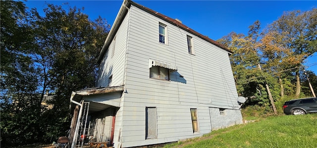 view of home's exterior