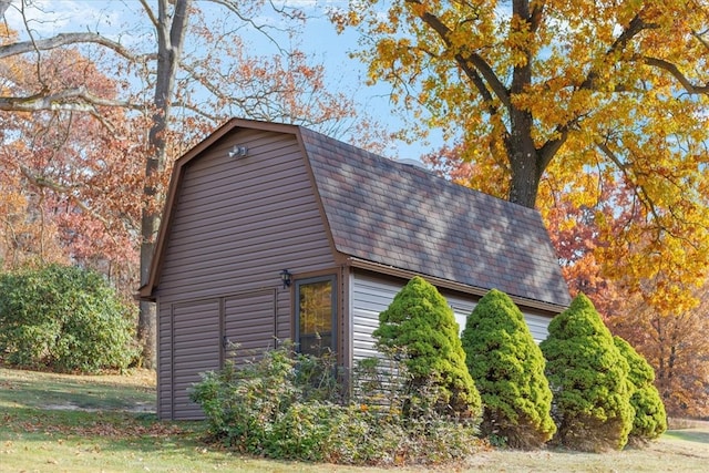 view of property exterior