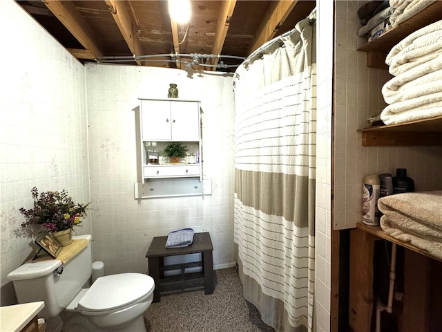 bathroom featuring toilet