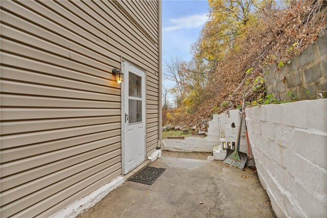 6824 Butler St, Morningside, PA 15206 - entrance to property featuring a patio area