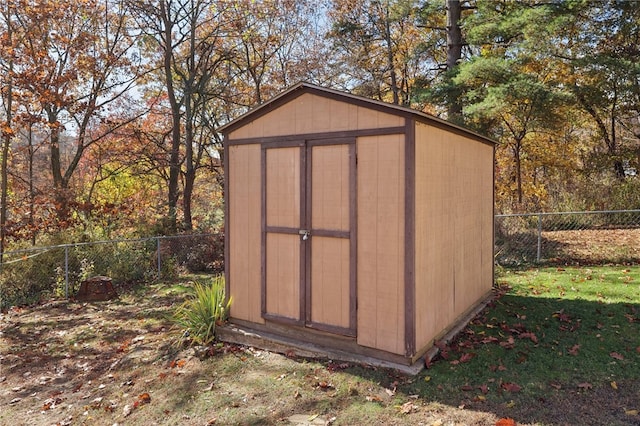 view of outbuilding