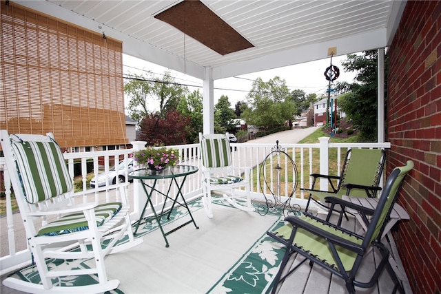 exterior space featuring a porch