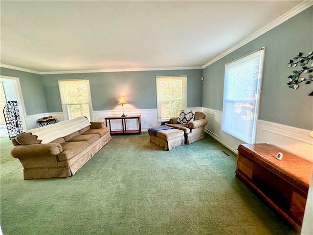 living room featuring carpet flooring and crown molding