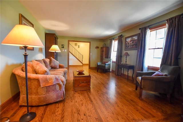 532 W Sunbury Rd, Center Twp But, PA 16001 - living room featuring hardwood / wood-style floors