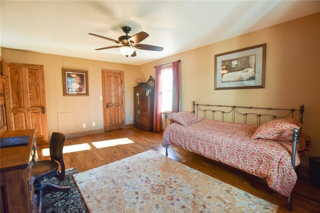 532 W Sunbury Rd, Center Twp But, PA 16001 - bedroom with hardwood / wood-style floors and ceiling fan