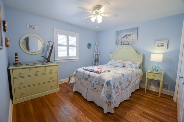 532 W Sunbury Rd, Center Twp But, PA 16001 - bedroom with dark hardwood / wood-style flooring and ceiling fan