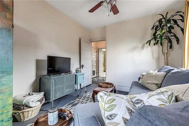 living room featuring ceiling fan